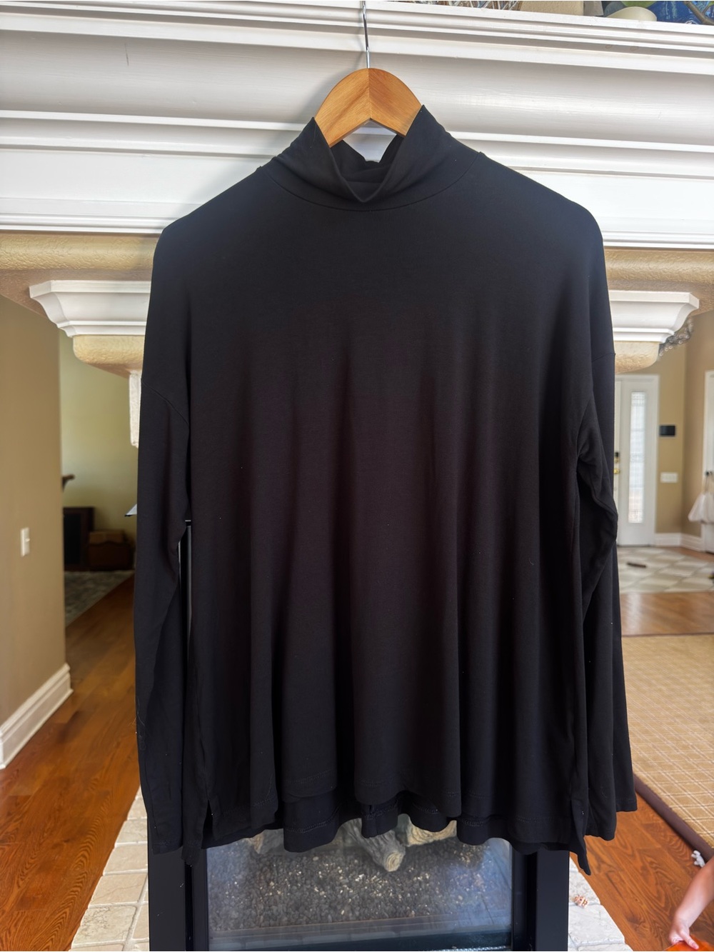 J. Jill Wearever Black Flowy Turtleneck Basic Layering Top‎ Size L